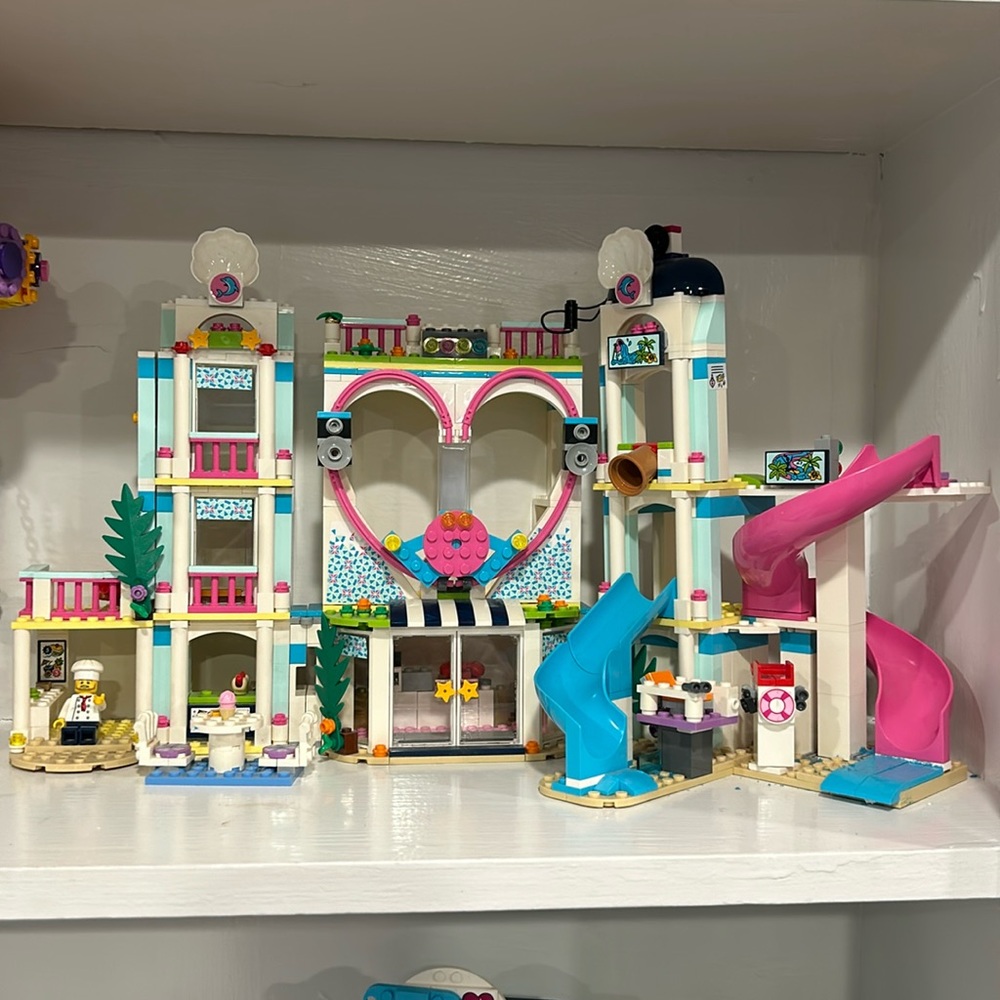 Lego friends Heartlake city resort 41347